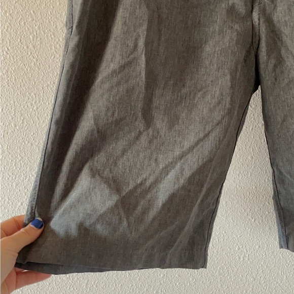 Hurley Men's Gray Flat Front Shorts - Picture 3 of 9